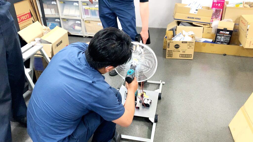 NHK『魔改造の夜』に出演 アフターストーリー チームNットー アルケリス 魔改造は止まらない。扇風機25m走のモンスターのエンジン試運転 | 立ち仕事の負担軽減ならアルケリス株式会社