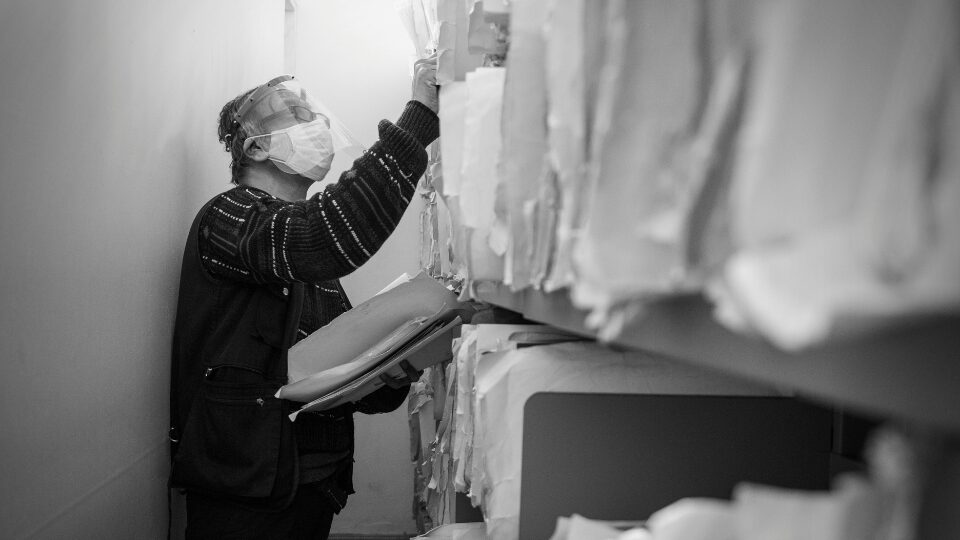 働く人を取り巻く作業内容・環境・組織の仕組みや運用を考えていく必要がある。